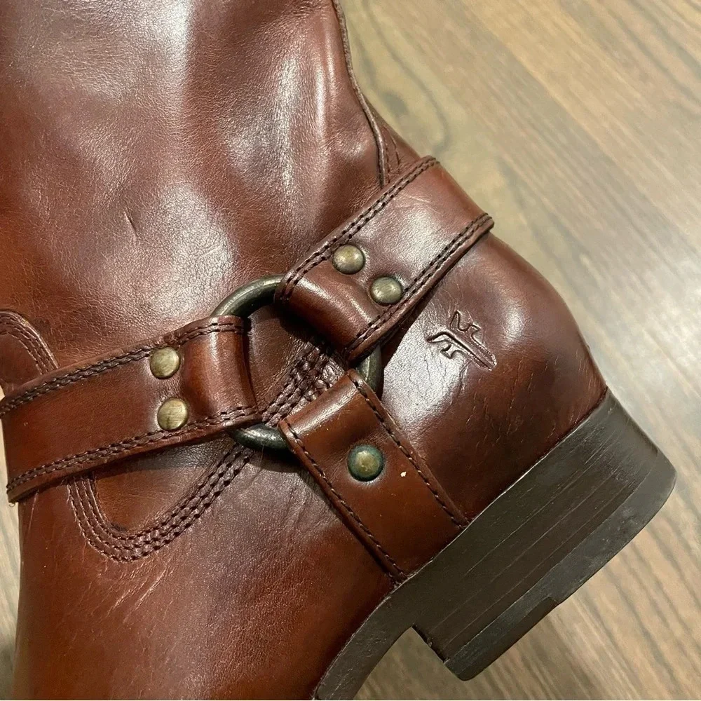 NWT FRYE Leather Melissa Harness Inside-Zip Boot 7 in Redwood